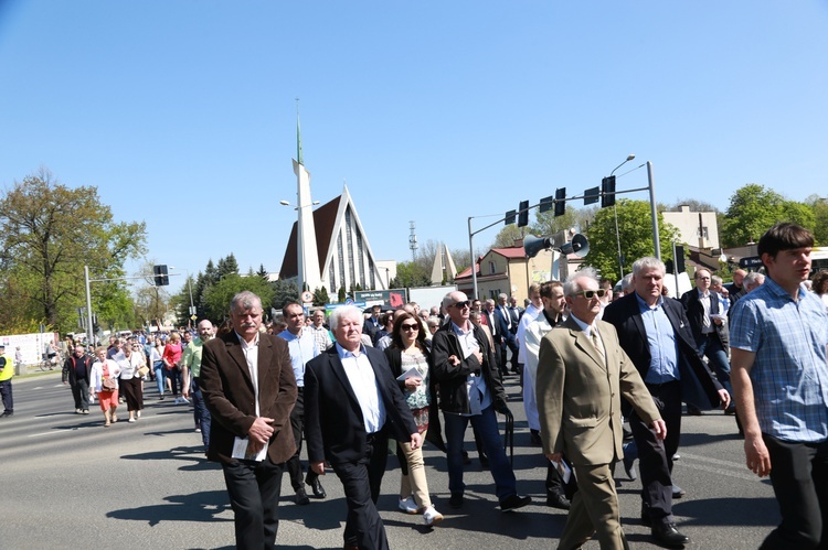 Inauguracja synodu. Nabożeństwo i procesja