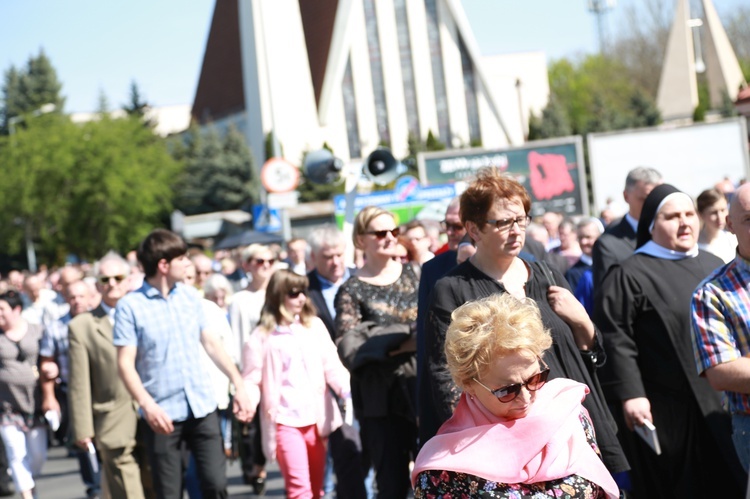 Inauguracja synodu. Nabożeństwo i procesja