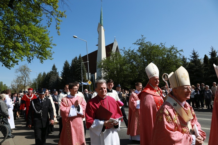 Inauguracja synodu. Nabożeństwo i procesja