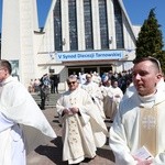 Inauguracja synodu. Nabożeństwo i procesja