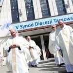 Inauguracja synodu. Nabożeństwo i procesja