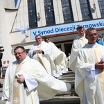 Inauguracja synodu. Nabożeństwo i procesja