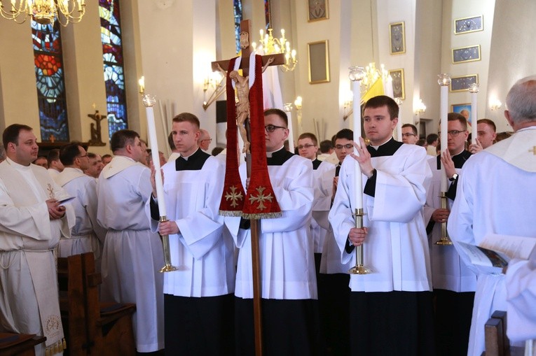 Inauguracja synodu. Nabożeństwo i procesja