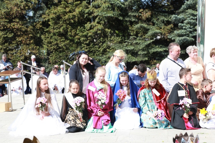 Inauguracja synodu. Nabożeństwo i procesja