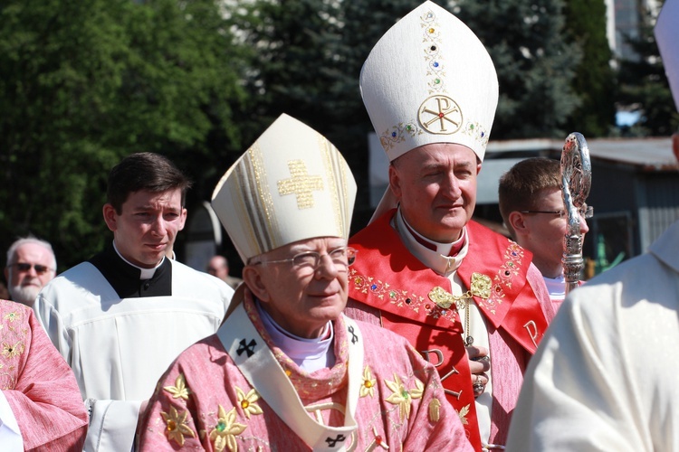 Inauguracja synodu. Nabożeństwo i procesja