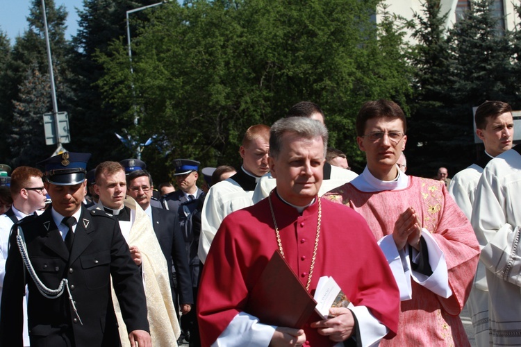 Inauguracja synodu. Nabożeństwo i procesja