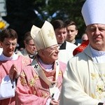 Inauguracja synodu. Nabożeństwo i procesja