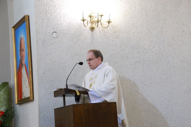 Inauguracja synodu. Nabożeństwo i procesja