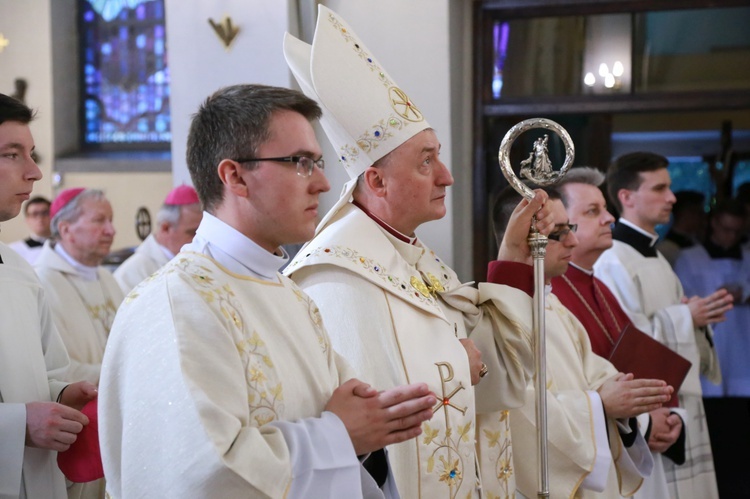 Inauguracja synodu. Nabożeństwo i procesja