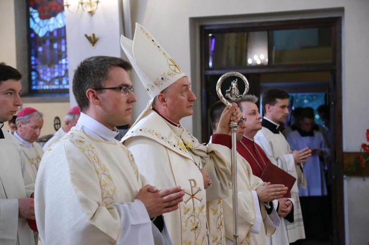 Inauguracja synodu. Nabożeństwo i procesja