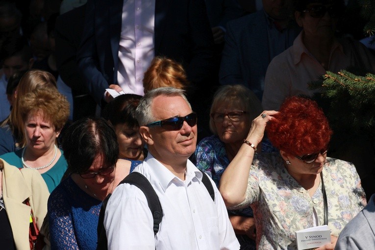 Inauguracja synodu. Nabożeństwo i procesja