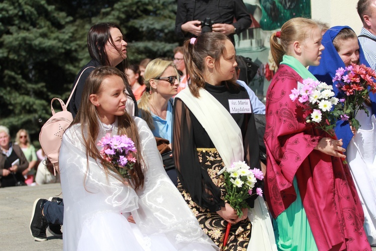 Inauguracja synodu. Nabożeństwo i procesja