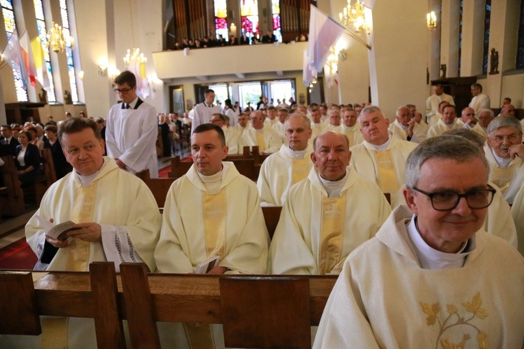 Inauguracja synodu. Nabożeństwo i procesja