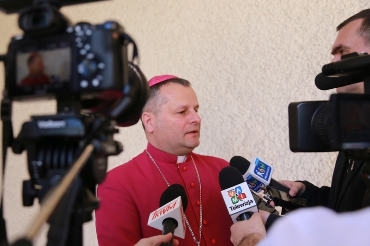 Inauguracja synodu. Nabożeństwo i procesja