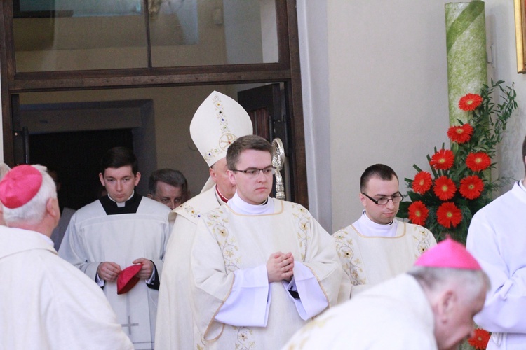 Inauguracja synodu. Nabożeństwo i procesja