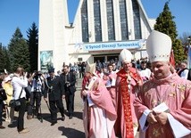 Inauguracja synodu. Nabożeństwo i procesja