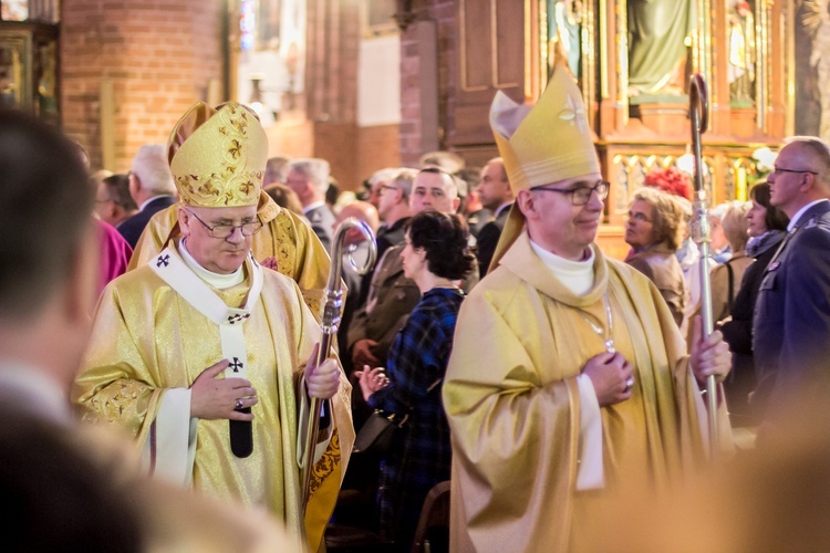 Święcenia bp. Janusza Ostrowskiego w Olsztynie