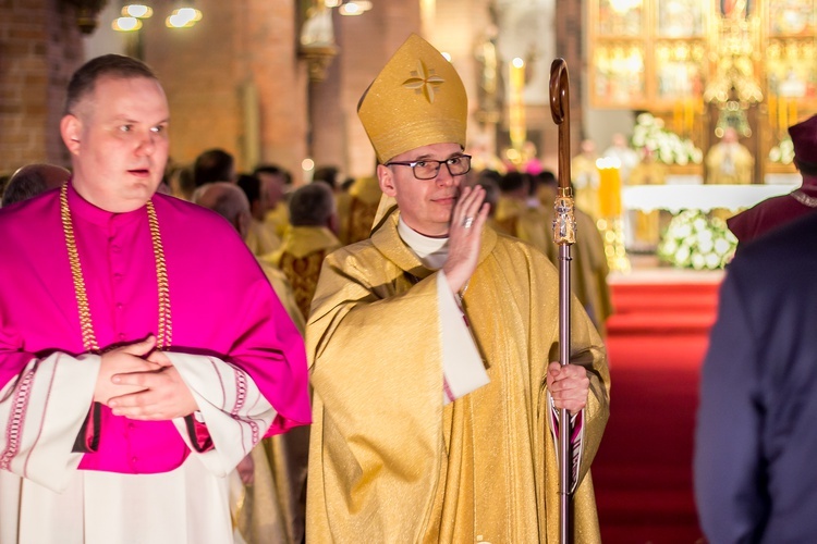 Święcenia bp. Janusza Ostrowskiego w Olsztynie