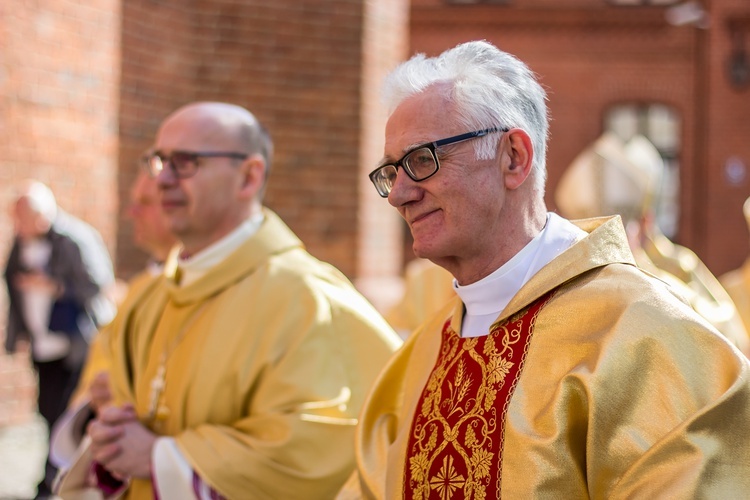 Święcenia bp. Janusza Ostrowskiego w Olsztynie