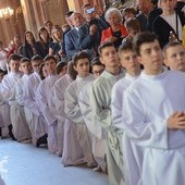 90 lektorów i 14 ceremoniarzy dołączyło do grona służby liturgicznej