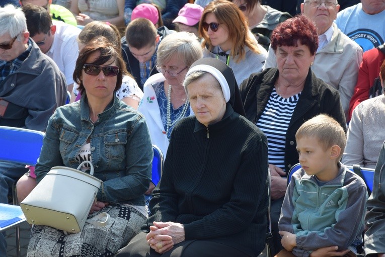 Pielgrzymka ze Roszkowej Woli do Żdar