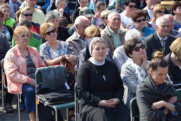 Pielgrzymka ze Roszkowej Woli do Żdar