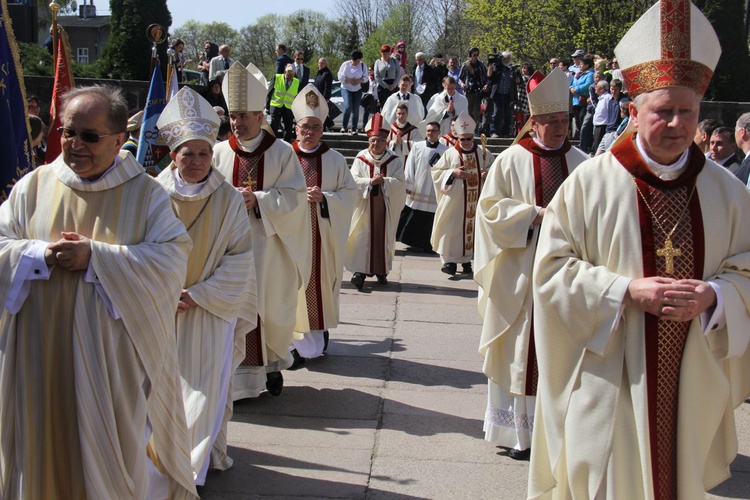 10. rocznica ingresu abp. Głódzia - cz.1