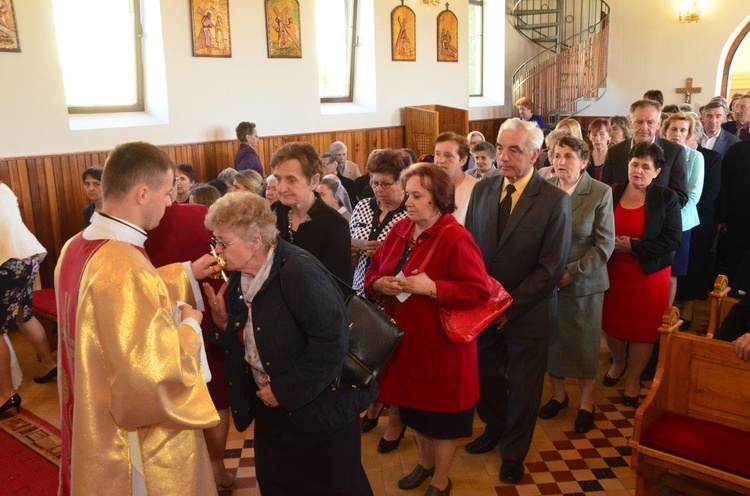 Wprowadzenie relikwi w parafii Piłatka