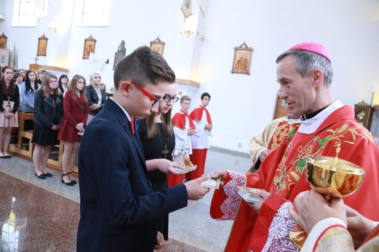 Bierzmowanie w Uściu Gorlickim