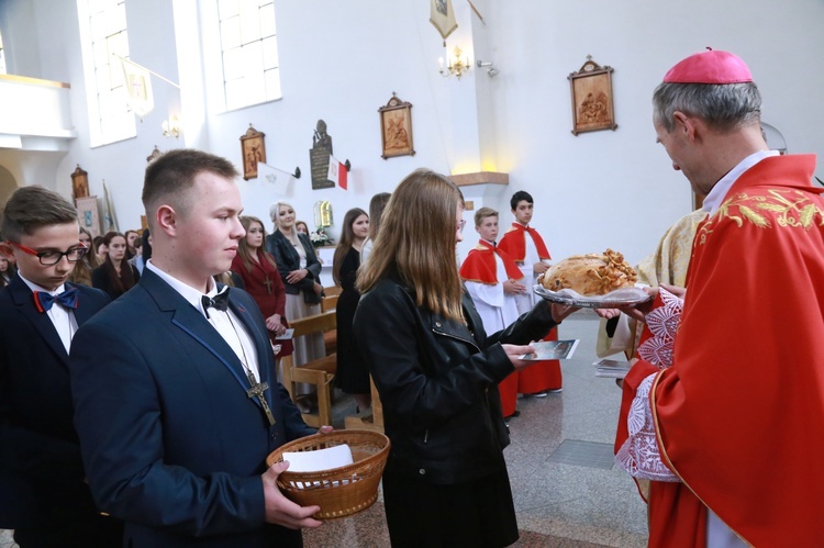 Bierzmowanie w Uściu Gorlickim