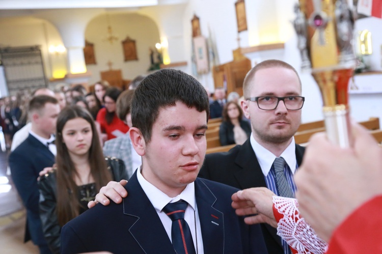 Bierzmowanie w Uściu Gorlickim