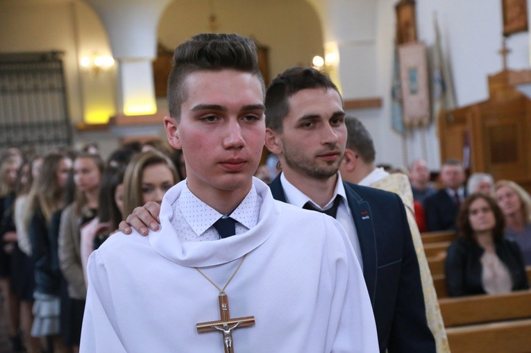 Bierzmowanie w Uściu Gorlickim