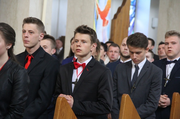 Bierzmowanie w Łękach Górnych