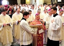 Wezwani na synod złożyli uroczyście wyznanie wiary  i przysięgę wierności nauczaniu Kościoła katolickiego wobec biskupa tarnowskiego Andrzeja Jeża. 