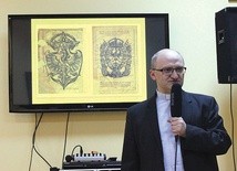 	Spotkanie połączono z promocją książki ks. prof. Rajmunda Pietkiewicza „Historia Biblii w języku polskim od początku do 1638 r.”.