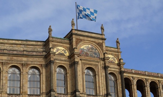 We wszystkich urzędach krajowej administracji Bawarii będą wisieć krzyże