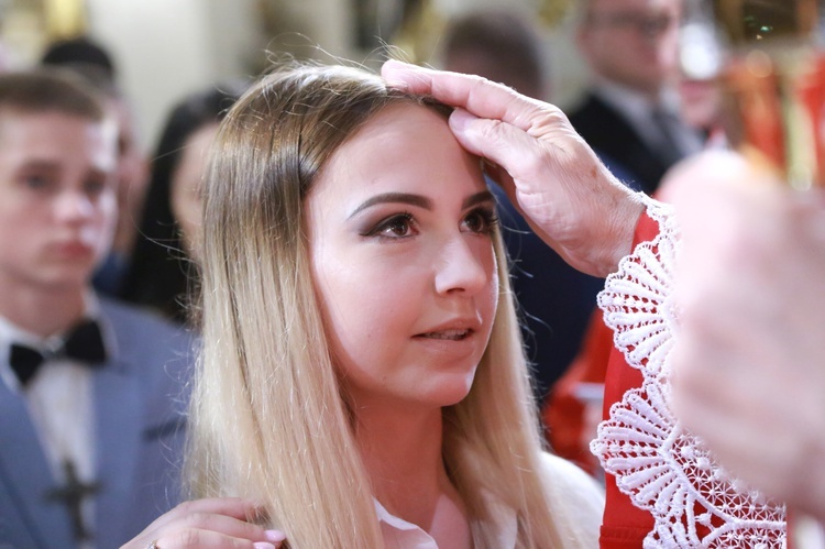 Bierzmowanie w par. św. Jadwigi w Dębicy