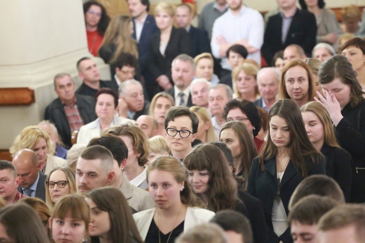 Bierzmowanie w par. św. Jadwigi w Dębicy