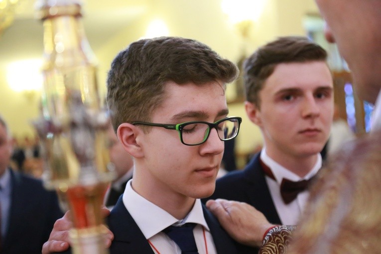Bierzmowanie w par. Świętego Krzyża w Dębicy