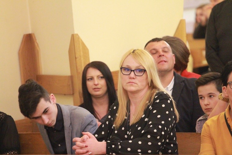 Bierzmowanie w par. Świętego Krzyża w Dębicy