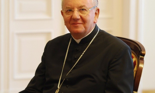 Arcybiskup przewodzi archidiecezji lubelskiej od 2011 r. 