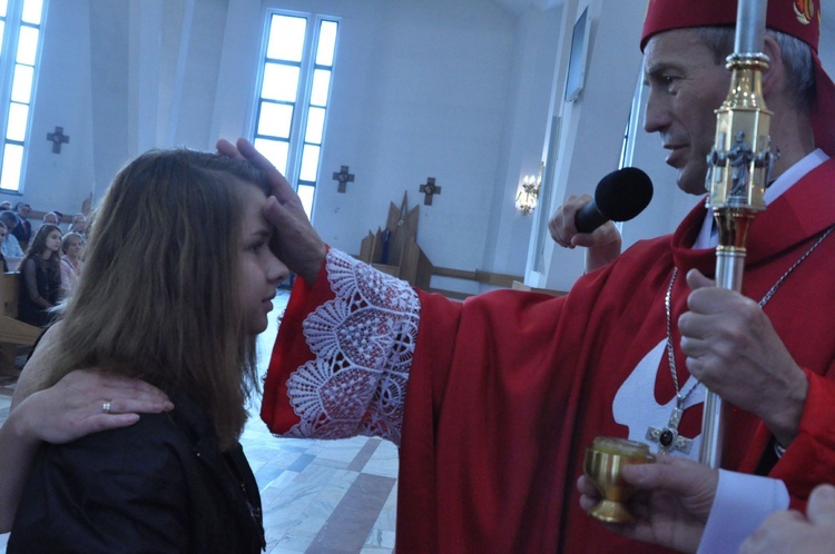 Bierzmowanie w par. Miłosierdzia Bożego w Dębicy 