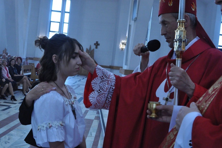 Bierzmowanie w par. Miłosierdzia Bożego w Dębicy 