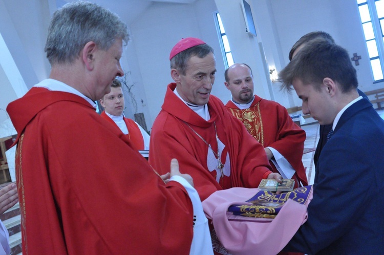 Bierzmowanie w par. Miłosierdzia Bożego w Dębicy 