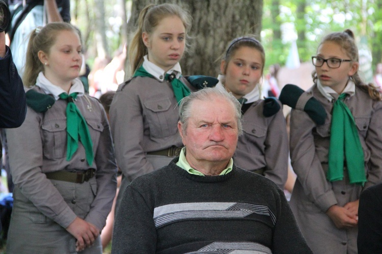 Uroczystości na Górze Śmierci w Pustkowie-Osiedlu