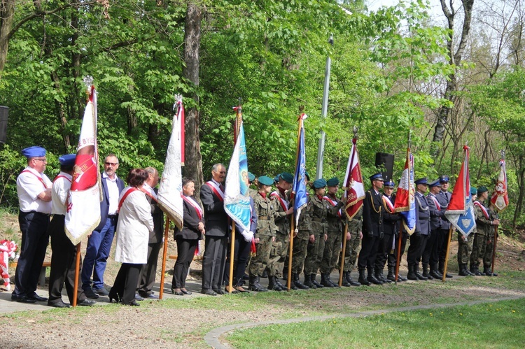 Uroczystości na Górze Śmierci w Pustkowie-Osiedlu