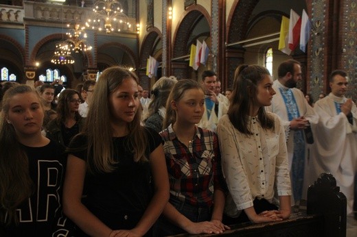 Pielgrzymka szkół im. Jana Pawła II