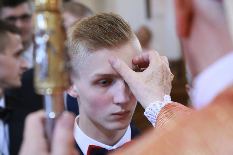 Bierzmowanie w Jadownikach