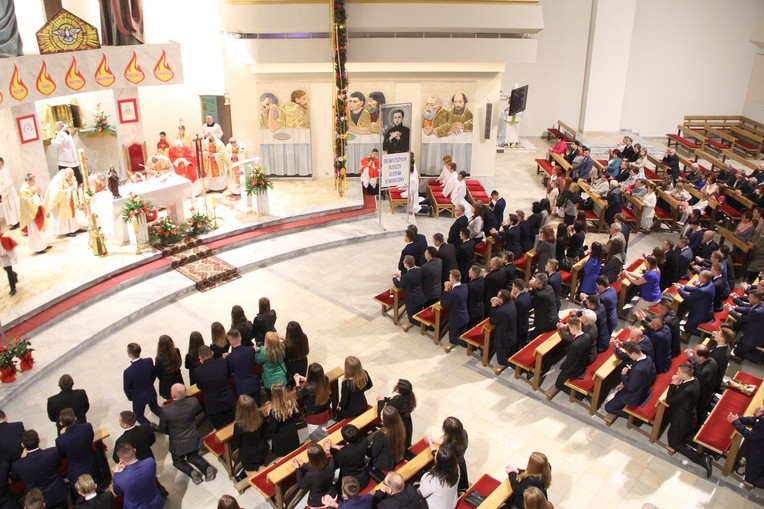 Bierzmowanie w Moszczenicy