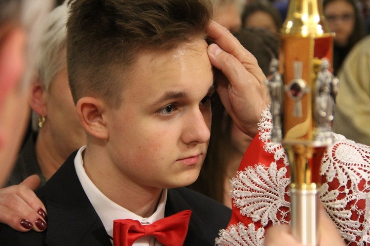 Bierzmowanie w Moszczenicy